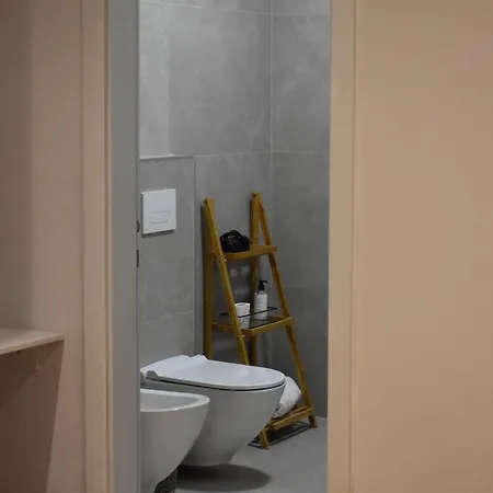 Tam Serviced Shallvaret District Appartamento *
