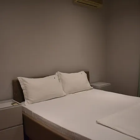 Tam Serviced Shallvaret District * Tirana