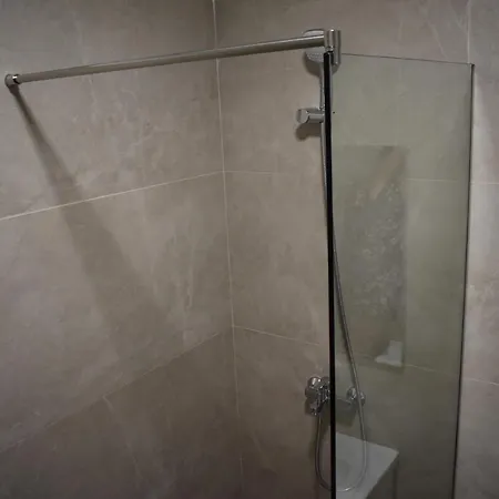 Tam Serviced Shallvaret District Apartmán Tirana