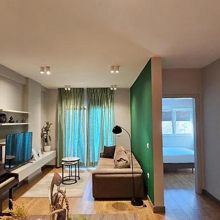 Tam Serviced Shallvaret District Apartmán