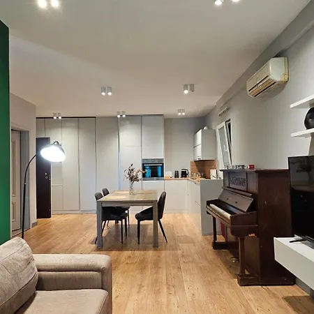 Appartement Tam Serviced Shallvaret District