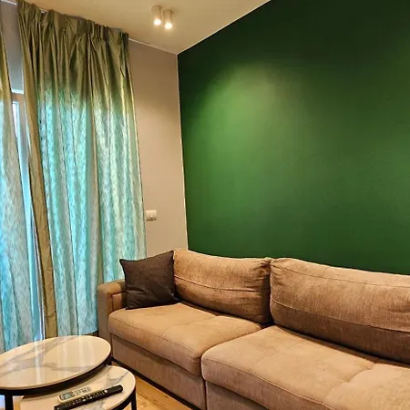 Appartement Tam Serviced Shallvaret District *