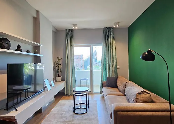 Tam Serviced Shallvaret District * Τίρανα